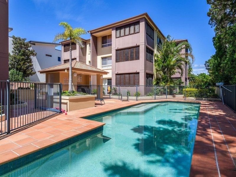 8/89-91 Bayview St, Runaway Bay, QLD 4216