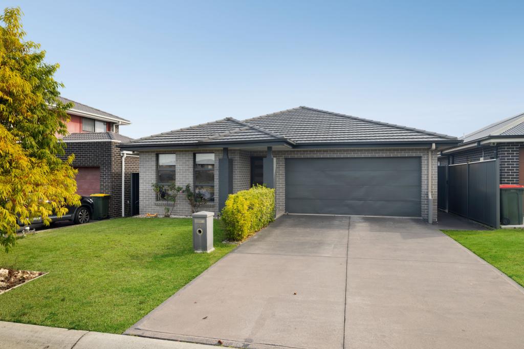 26 Ivory Curl St, Gregory Hills, NSW 2557