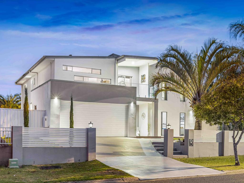 51 Rushcutter Ave, Oxenford, QLD 4210