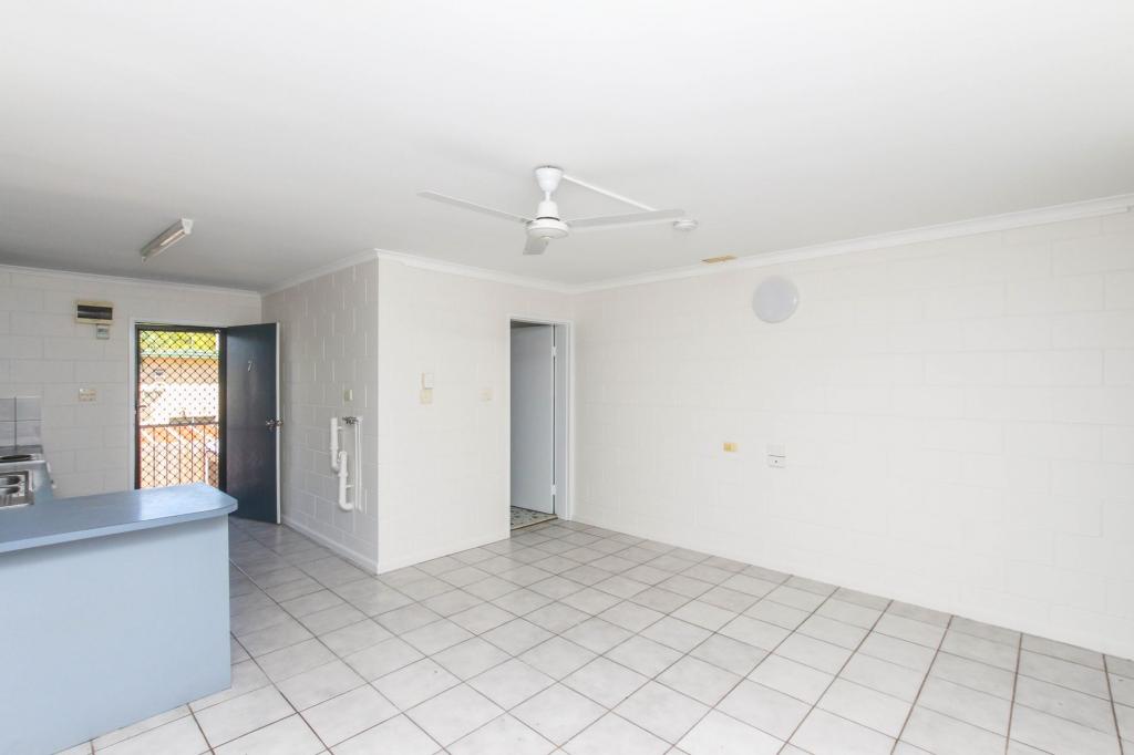 7/15-17 Curtin St, Westcourt, QLD 4870