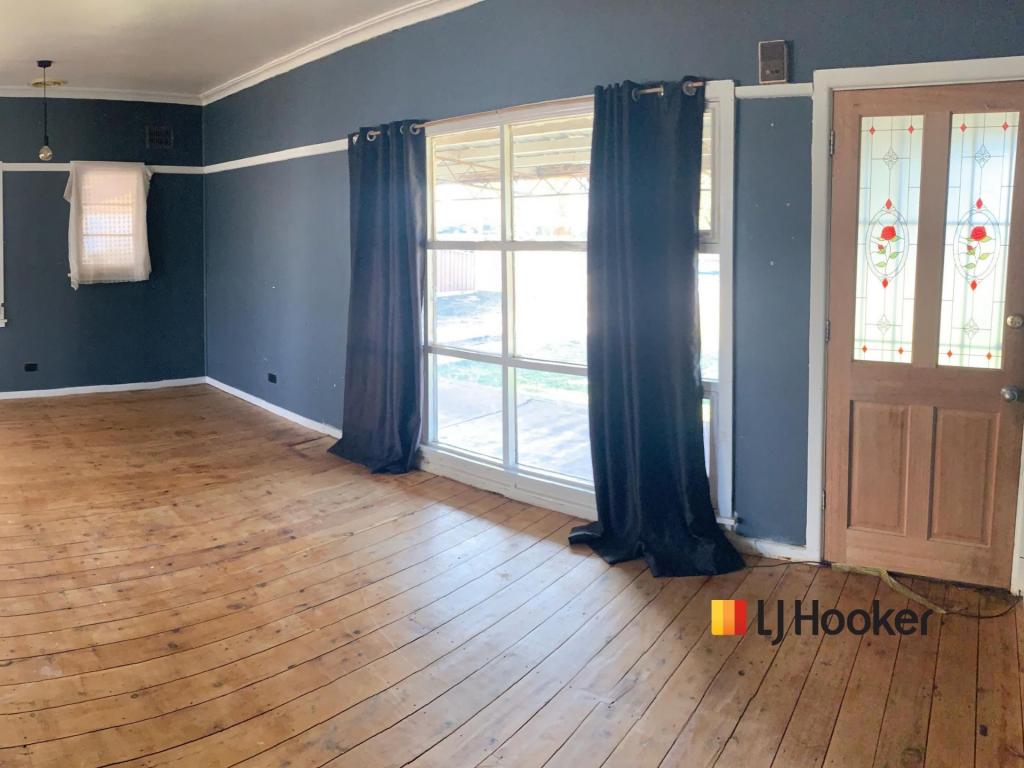 71 Derribong St, Trangie, NSW 2823