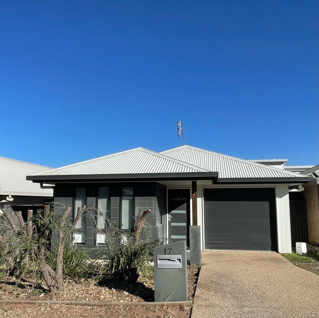 17 Bushlark Dr, Moranbah, QLD 4744