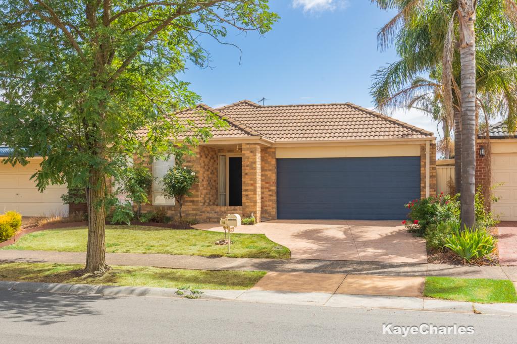 14 Latrobe Ave, Pakenham, VIC 3810