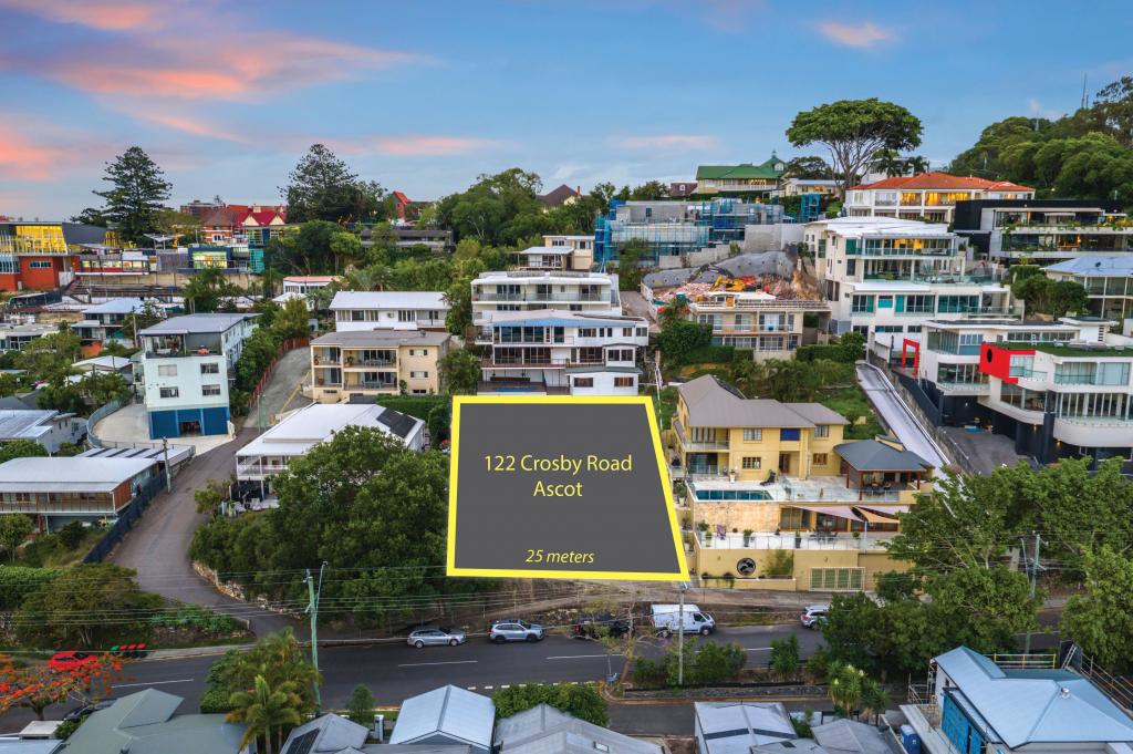 122 CROSBY RD, ASCOT, QLD 4007