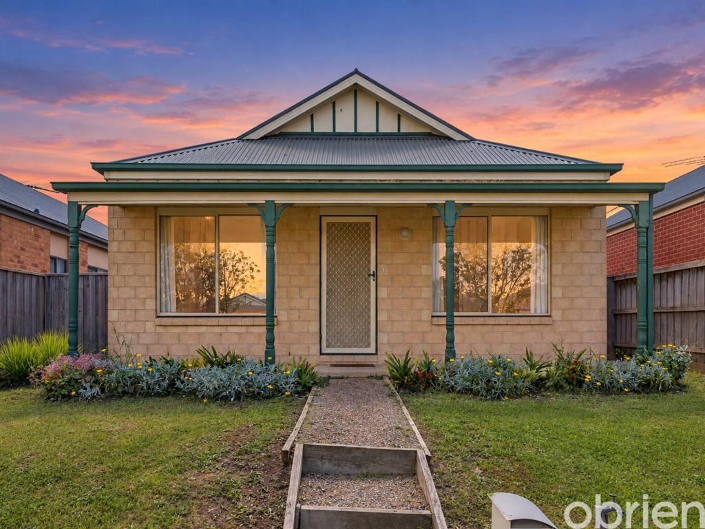 54 Springhill Dr, Cranbourne, VIC 3977