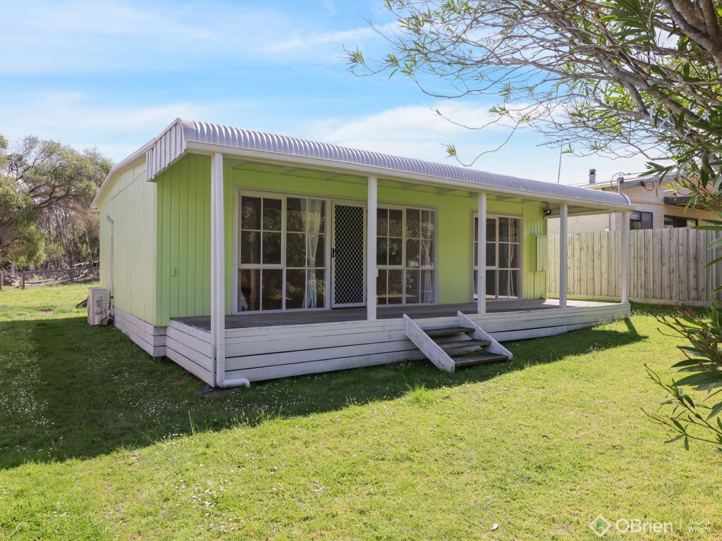 36 Hobsons Pde, Cowes, VIC 3922