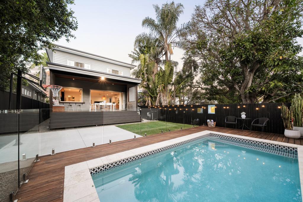 33 Murray St, Sandgate, QLD 4017