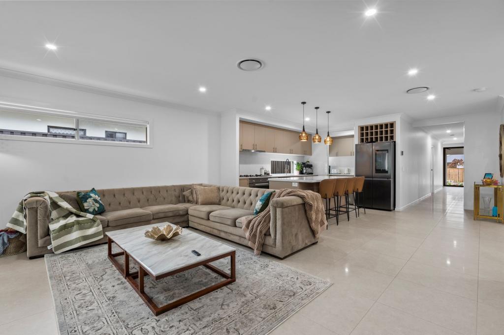 145 Ashwood Cct, Chambers Flat, QLD 4133