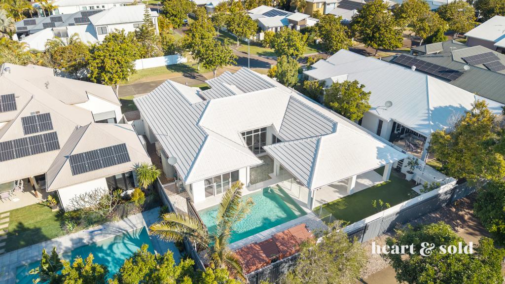 18 Madagascar Ct, Parrearra, QLD 4575
