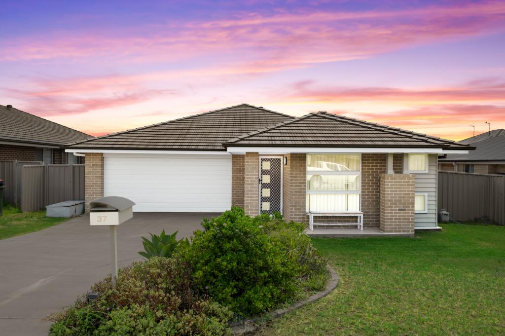 37 Connel Dr, Heddon Greta, NSW 2321