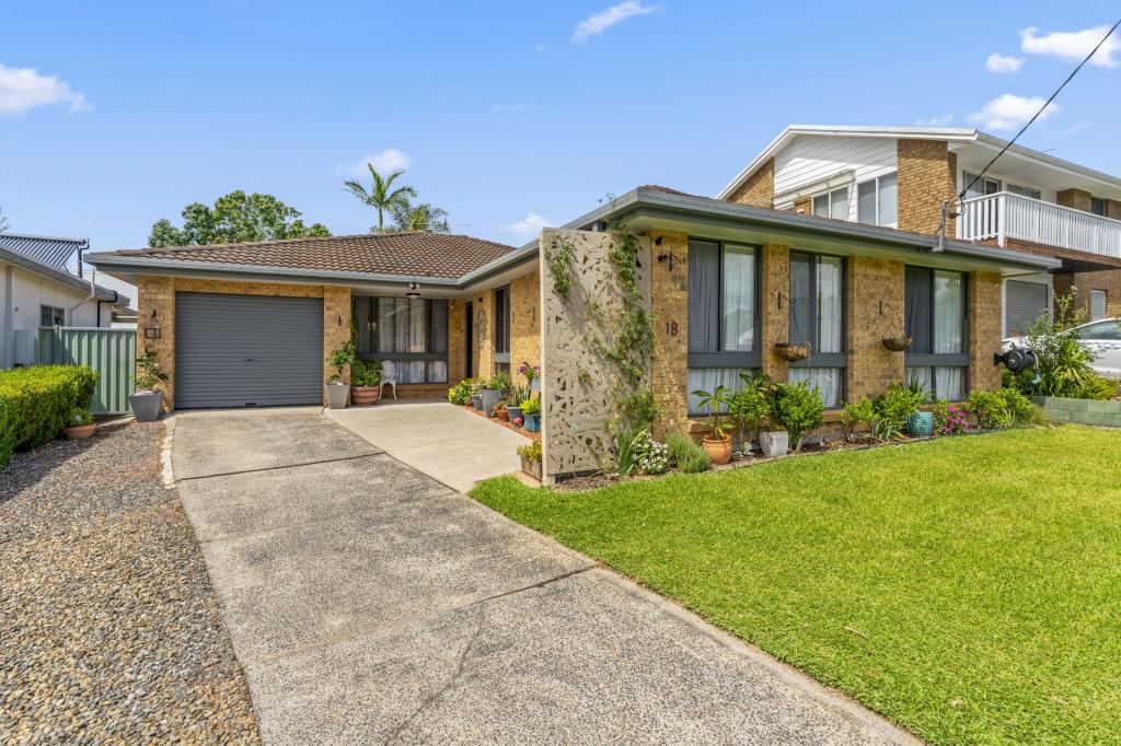 18 Restlea Ave, Charmhaven, NSW 2263