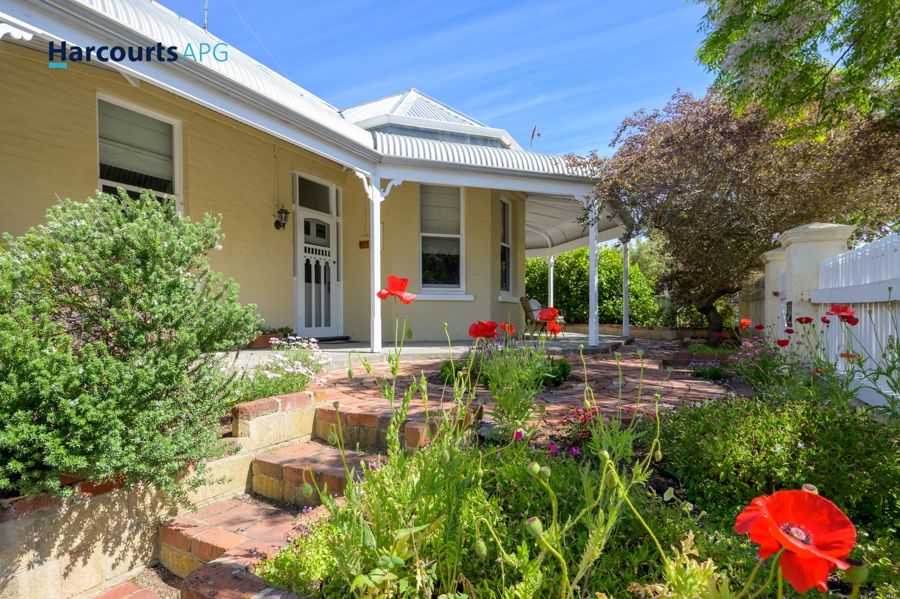 52 Tuart St, Bunbury, WA 6230