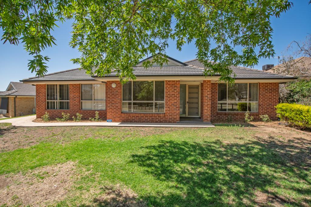 29 Squirrel Glider Dr, Thurgoona, NSW 2640