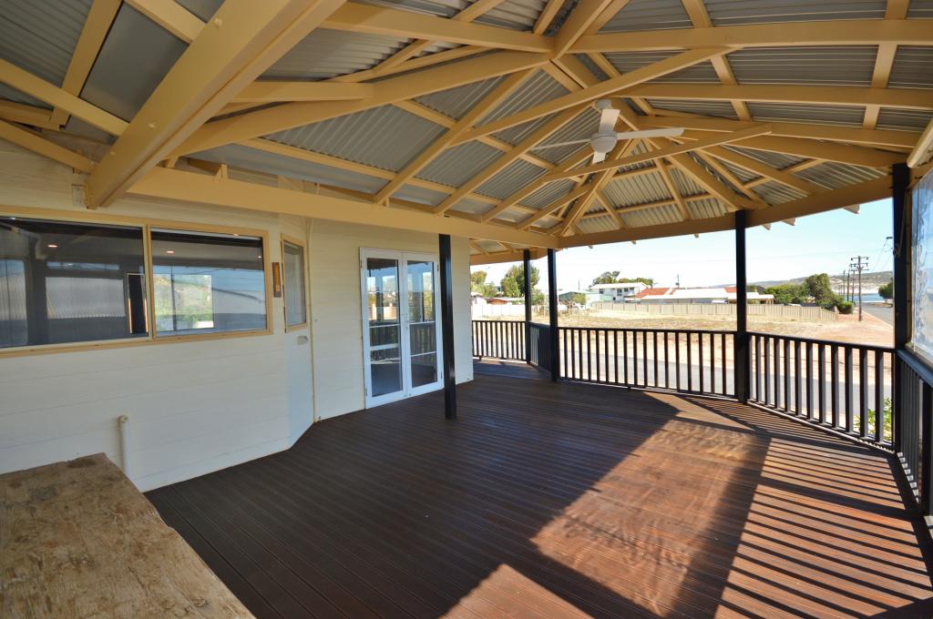 18 Glass St, Kalbarri, WA 6536