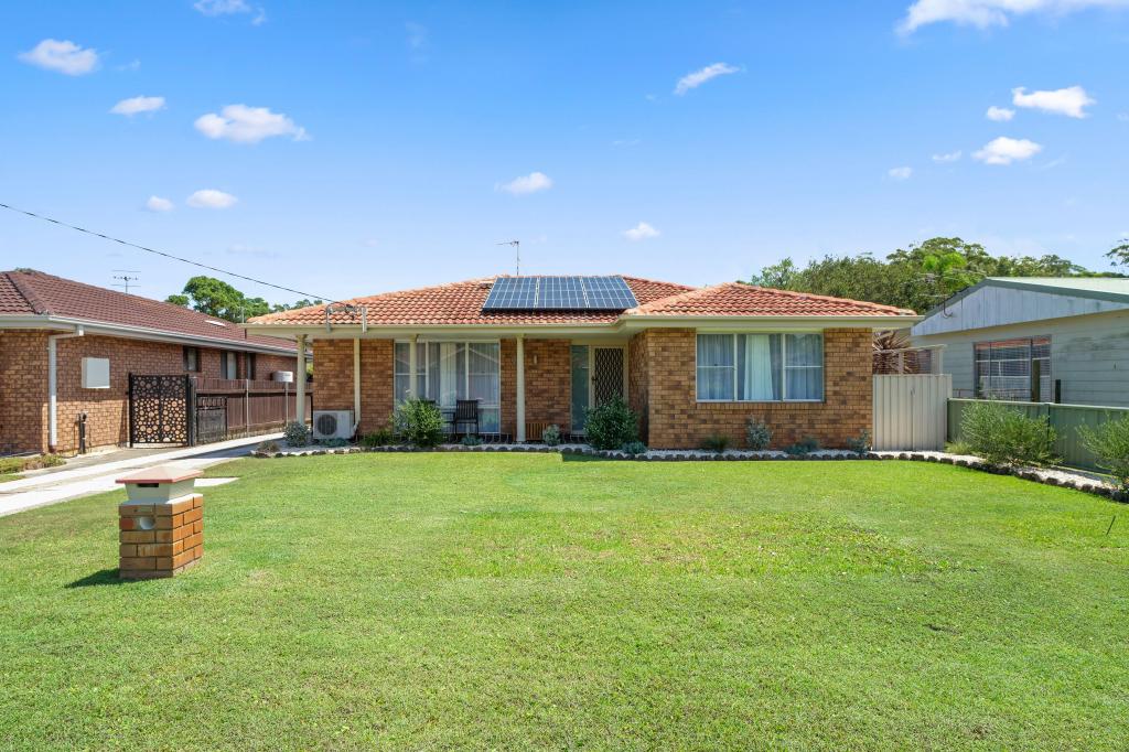 16 Northumberland Ave, Lemon Tree Passage, NSW 2319