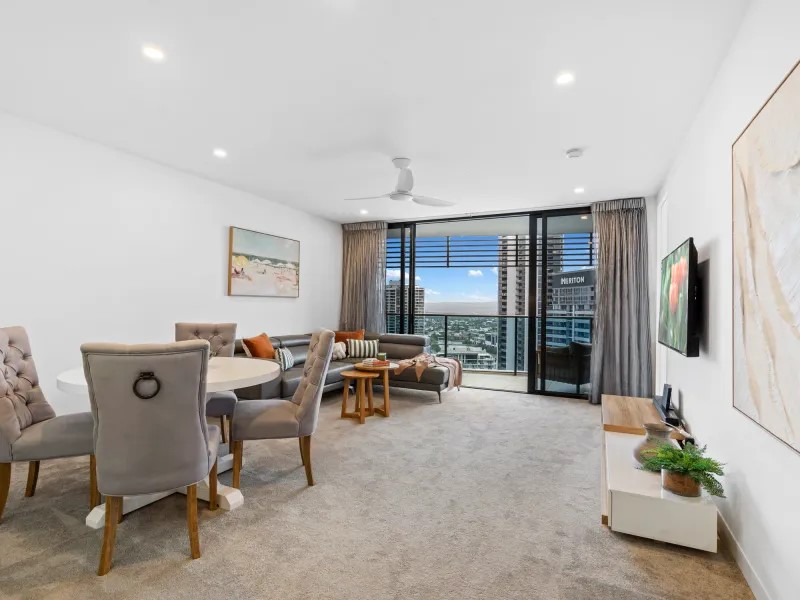 22201/21 ELIZABETH AVE, BROADBEACH, QLD 4218