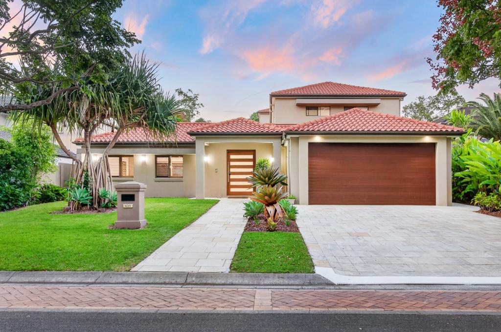 8215 Magnolia Dr, Hope Island, QLD 4212