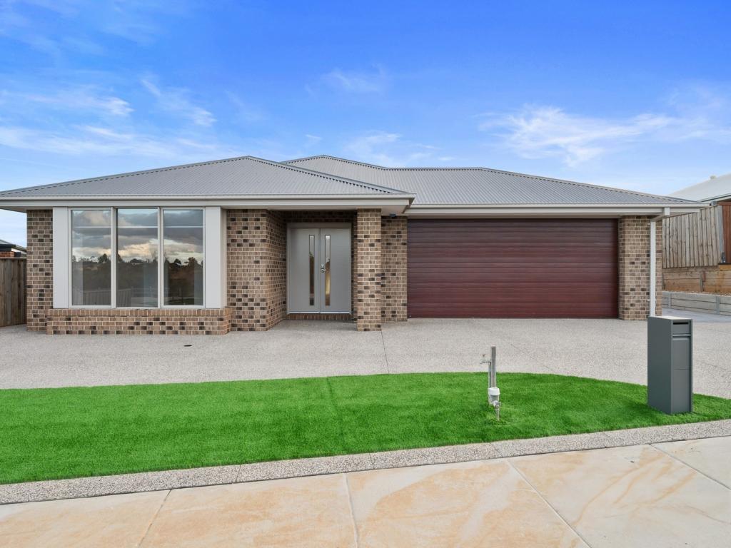 32 Sublime Point Rd, Bacchus Marsh, VIC 3340