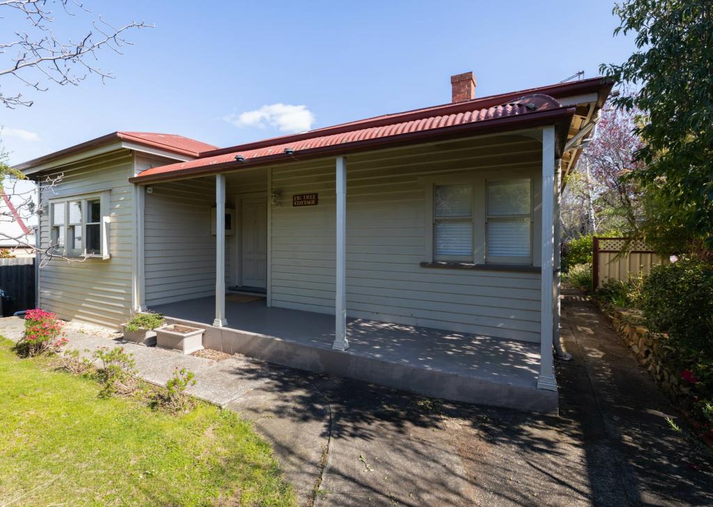 64 Wenvoe St, Devonport, TAS 7310