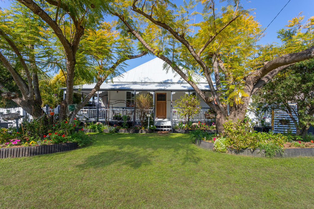 11 Flint St, North Ipswich, QLD 4305