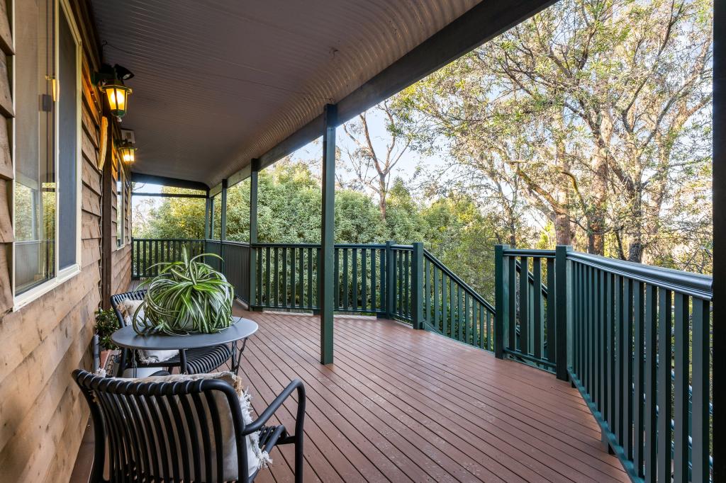 42 Flora St, Wentworth Falls, NSW 2782