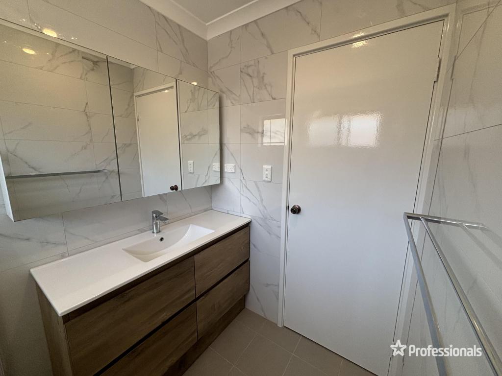 11 Pintail Pde, Ballajura, WA 6066