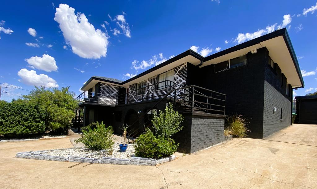 18 Jones St, Parkes, NSW 2870