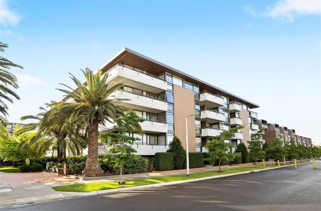 108/11 BOND ST, CAULFIELD NORTH, VIC 3161
