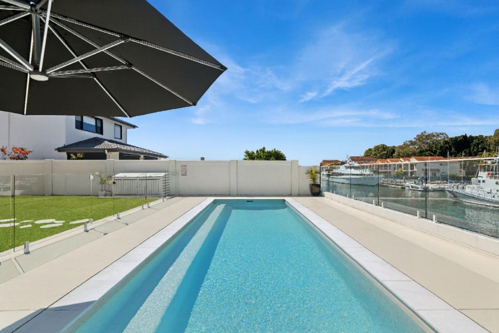 8983 The Point Cct, Sanctuary Cove, QLD 4212