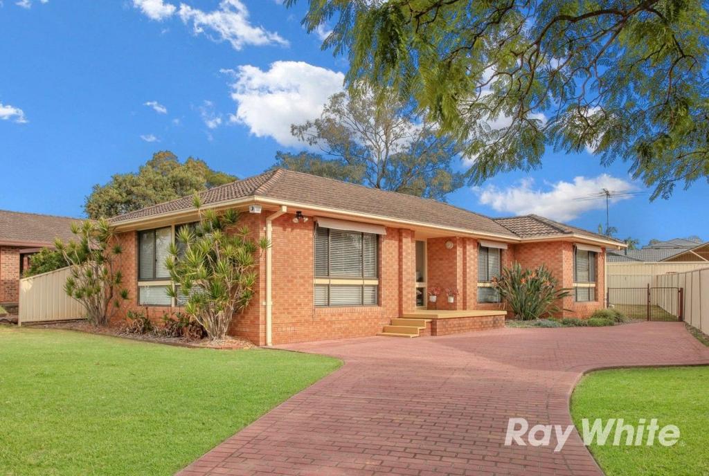 19 Mccartney Cres, St Clair, NSW 2759