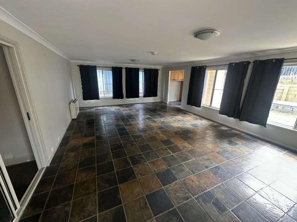 14 Innes St, Campbelltown, NSW 2560