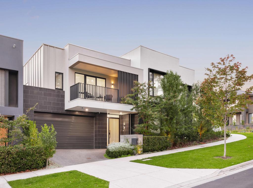 5 CELLAR WAY, DONCASTER, VIC 3108