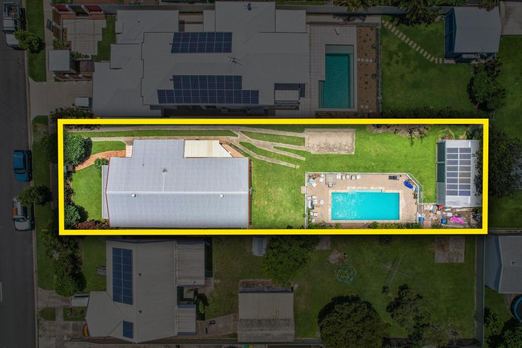 13 Michel Rd, Scarborough, QLD 4020