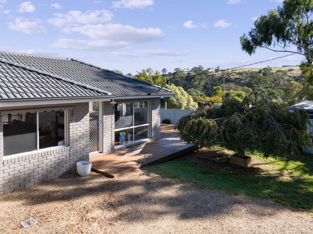2a Nineteenth St, Hepburn, VIC 3461