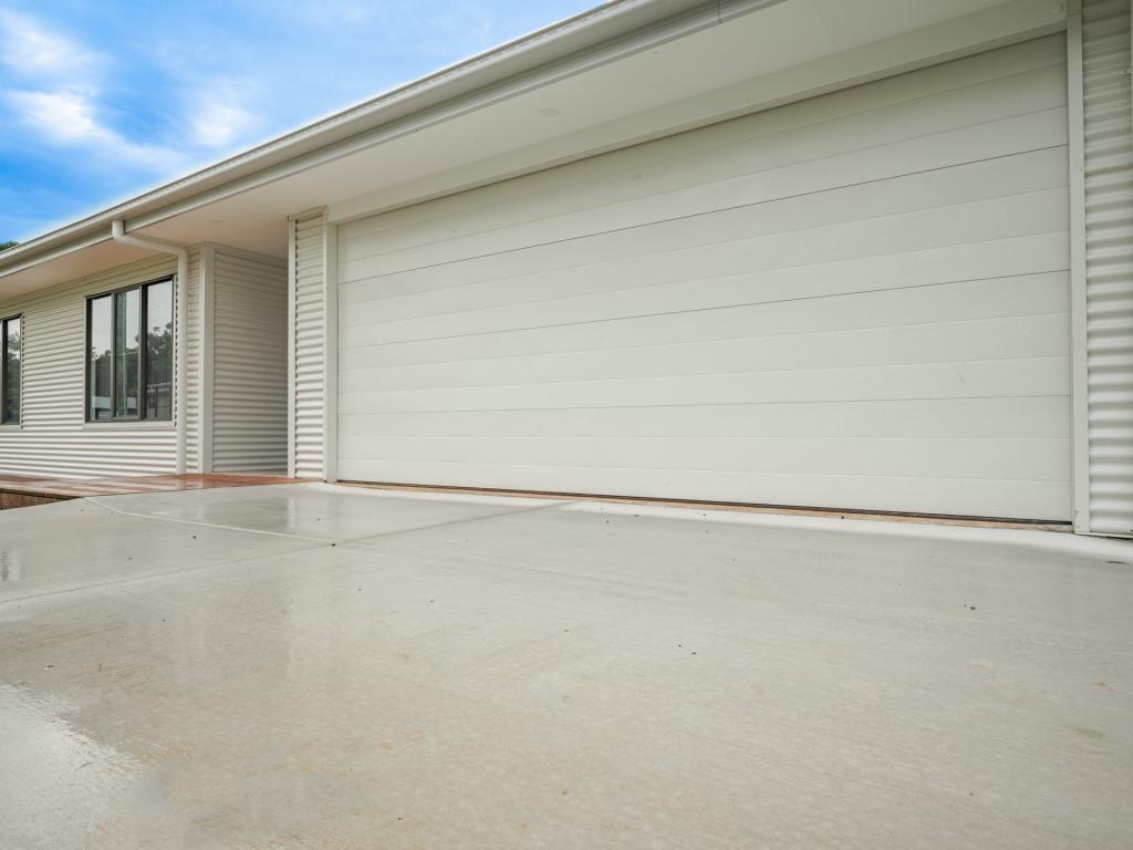 17 Mountain View Cres, Russell Island, QLD 4184