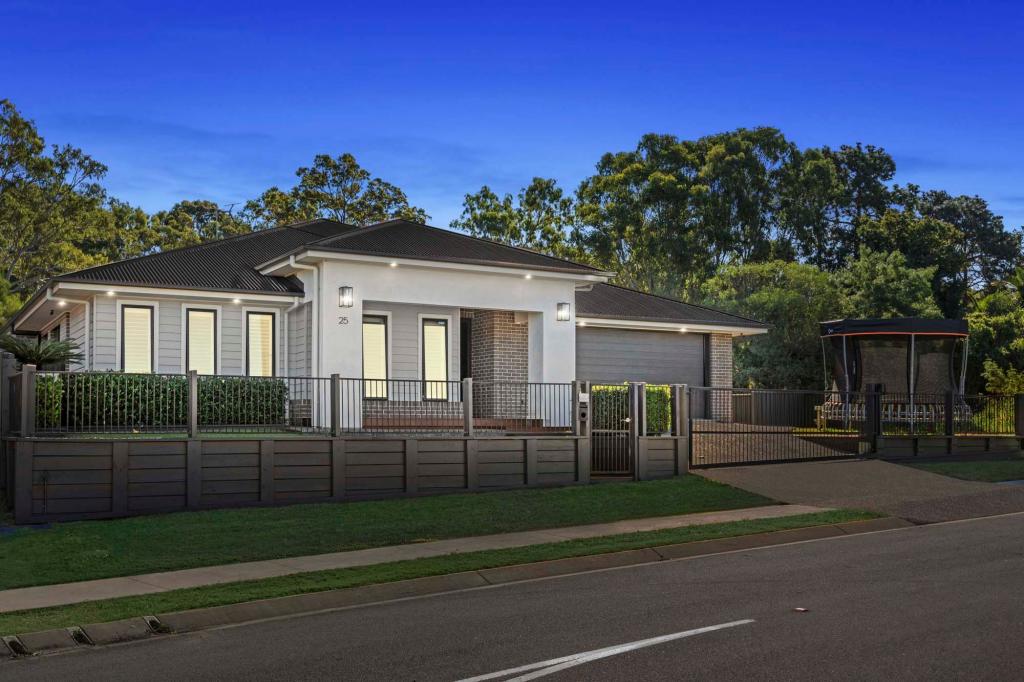 25 Riva Dr, Joyner, QLD 4500