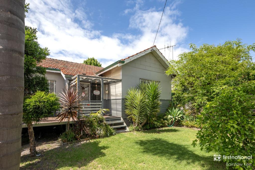 16 Halifax St, Mount Melville, WA 6330