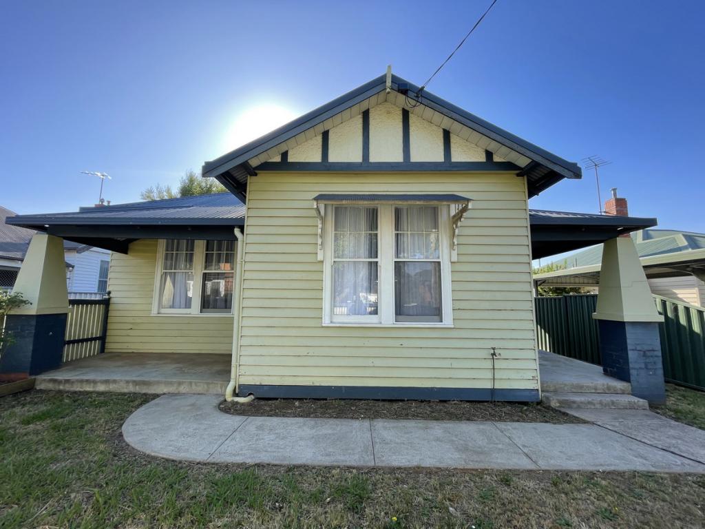 19 Bree Rd, Hamilton, VIC 3300