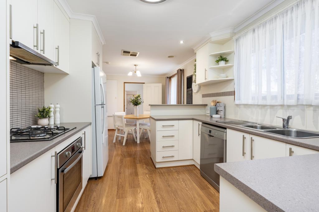 384 Elton Ct, Lavington, NSW 2641