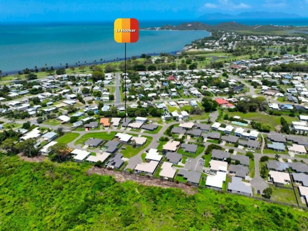 22 Pacific Dr, Bowen, QLD 4805