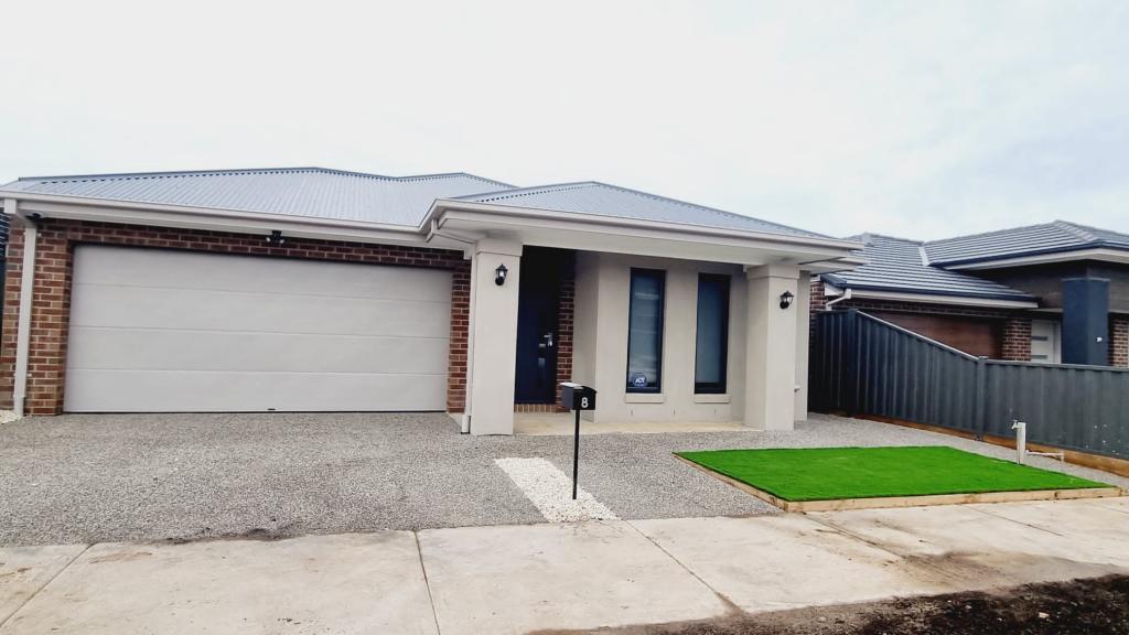 8 Tesla Rd, Rockbank, VIC 3335