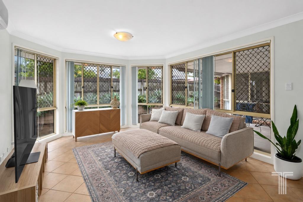 1 Alpena Cl, Carindale, QLD 4152