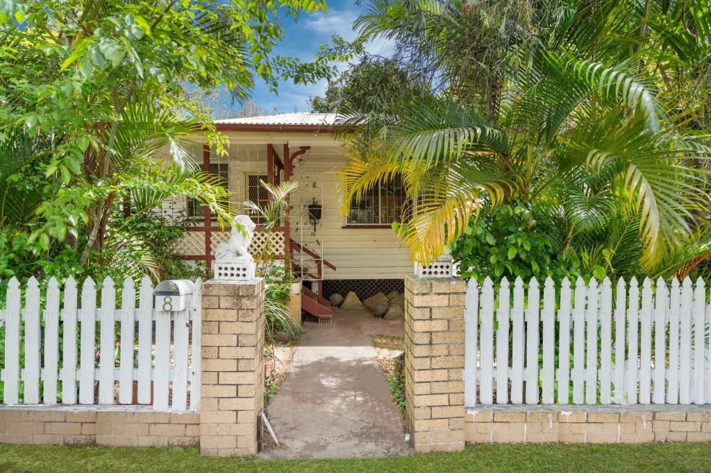 8 Barker St, Ipswich, QLD 4305