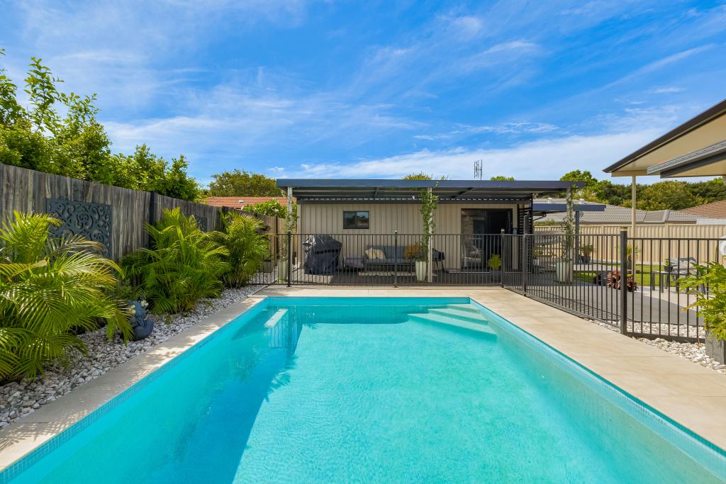 11 Coquille Pl, Tweed Heads South, NSW 2486