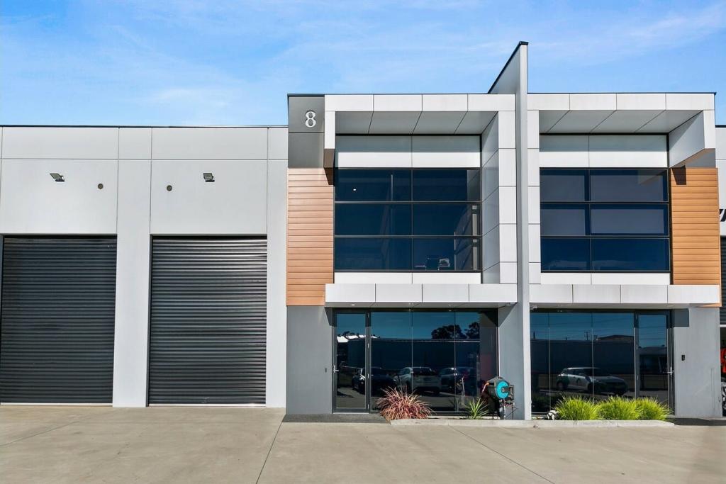 8 ASPEN CCT, SPRINGVALE, VIC 3171