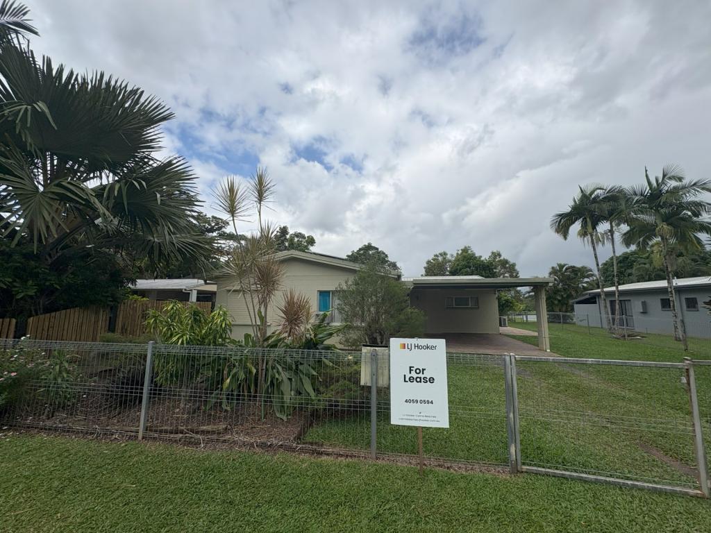 56 Impey St, Caravonica, QLD 4878