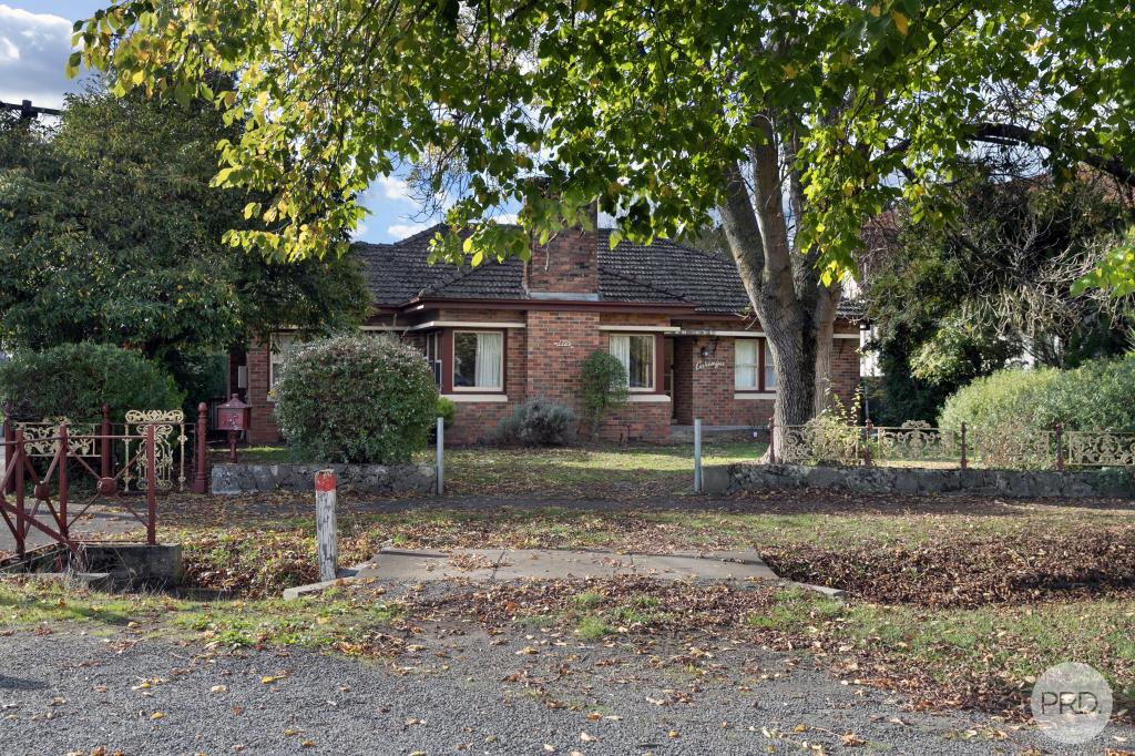 1724 Sturt St, Lake Wendouree, VIC 3350
