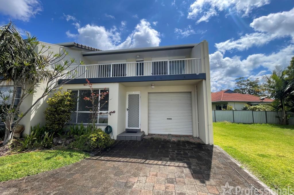 9/112 THE LAKES WAY, FORSTER, NSW 2428