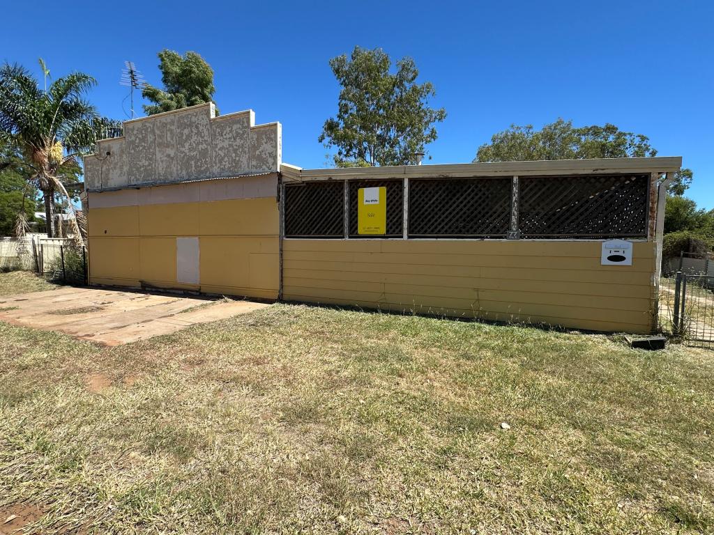 77 King St, Charleville, QLD 4470