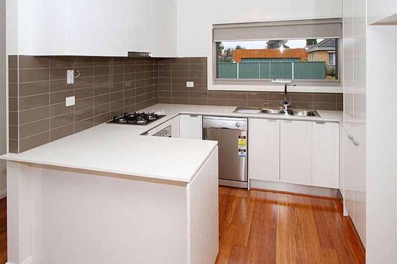 17 Lindsay St, Reservoir, VIC 3073